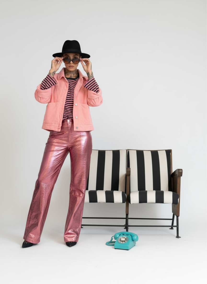 pantaloni rosa metallizzati a palazzo