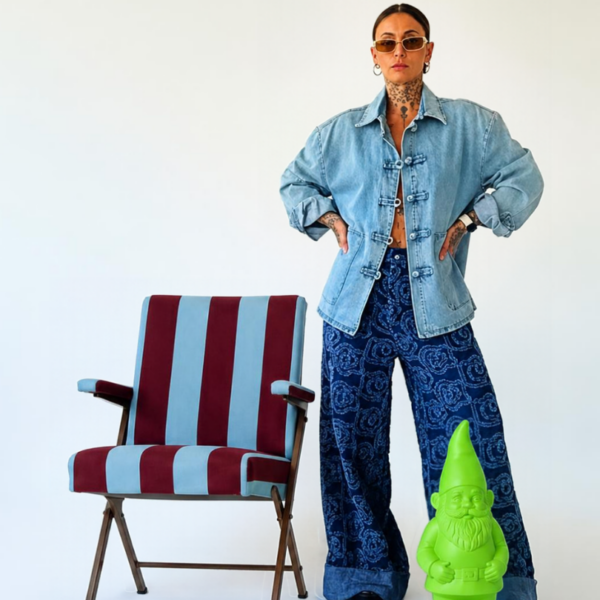JEANS WIDE-LEG CON MOTIVO 3D SAN FLOWER POWER