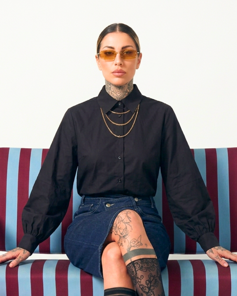CAMICIA NERA CON MANICHE A SBUFFO SAN PUFF