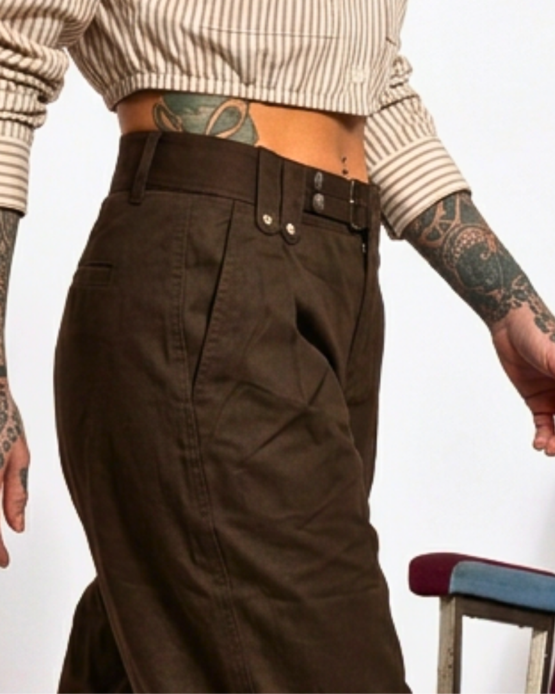 PANTALONE MARRONE A VITA ALTA CON PINCE SAN DANDY